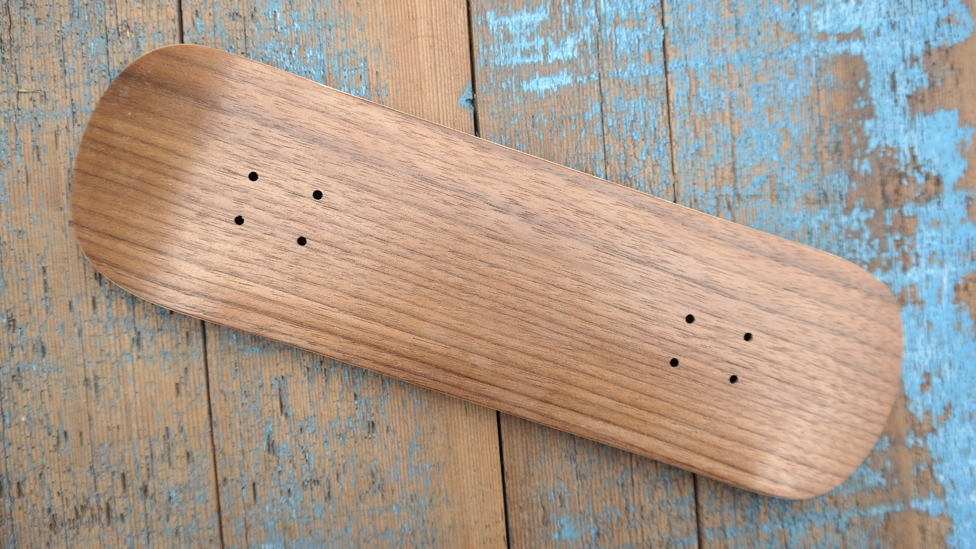 Walnut Handboard – genesis handboards